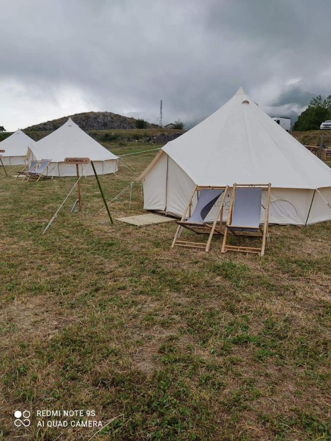 Lodg'Ing Secret Camp Ariege 호텔 Lordat 외부 사진