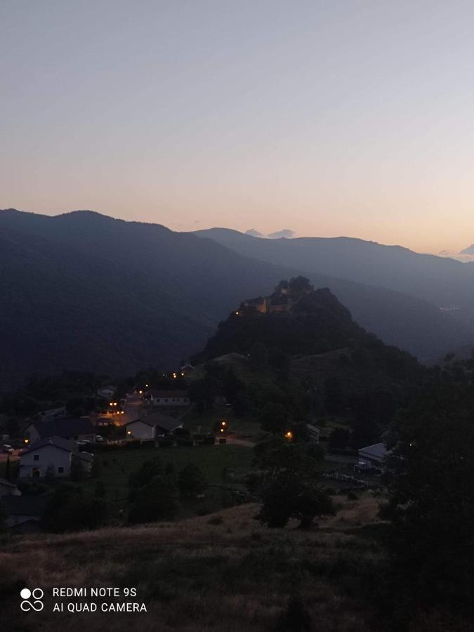 Lodg'Ing Secret Camp Ariege 호텔 Lordat 외부 사진